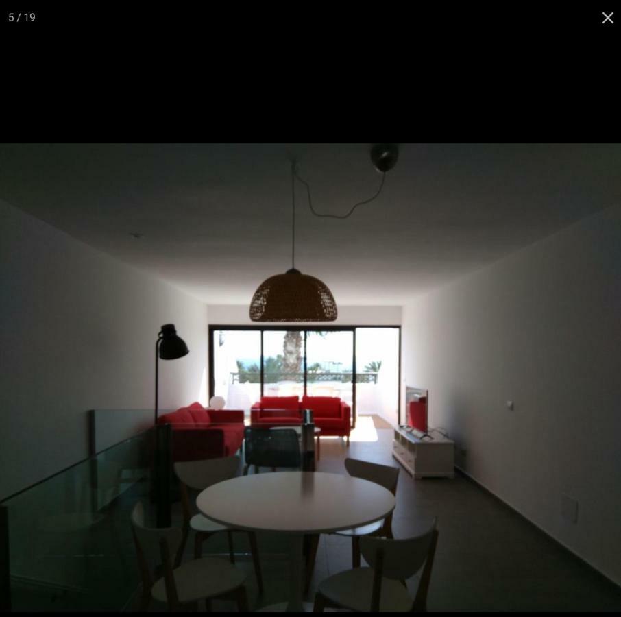 Bonito Y Espacioso Al Lado De La Playa. Apartamento